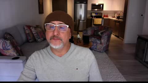 Snapshot of latinnous chatting on February 2025 04:42:02 PM QS - INDEPENDENT MODEL online show from February 2025 04:42:02 PM