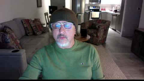 Snapshot of latinnous chatting on March 2025 07:08:02 AM QS - INDEPENDENT MODEL online show from March 2025 07:08:02 AM