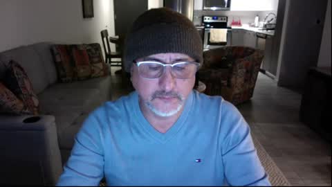 Snapshot of latinnous chatting on March 2025 01:21:02 AM QS - INDEPENDENT MODEL online show from March 2025 01:21:02 AM