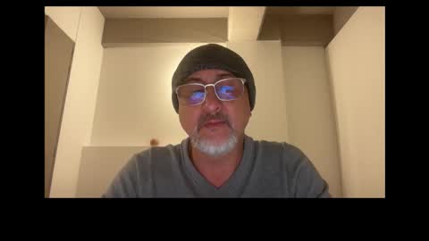 Snapshot of latinnous chatting on September 2025 01:17:01 AM QS - INDEPENDENT MODEL online show from September 2025 01:17:01 AM