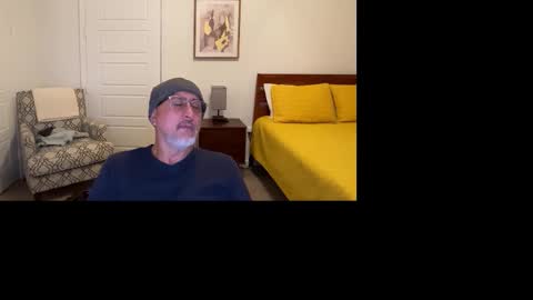 Snapshot of latinnous chatting on November 2025 06:12:01 AM QS - INDEPENDENT MODEL online show from November 2025 06:12:01 AM