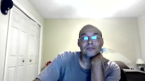 Snapshot of latinoinfla chatting on October 2025 07:58:02 PM latinoinfla online show from October 2025 07:58:02 PM