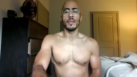 Snapshot of latinomixedbbc chatting on December 2025 06:06:01 PM latinomixedbbc online show from December 2025 06:06:01 PM