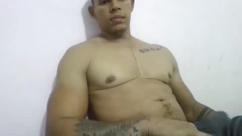 Snapshot of latinoxxl22cm chatting on February 2025 04:12:02 AM latinoxxl22cm online show from February 2025 04:12:02 AM