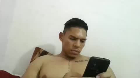Snapshot of latinoxxl22cm chatting on February 2025 04:16:02 AM latinoxxl22cm online show from February 2025 04:16:02 AM