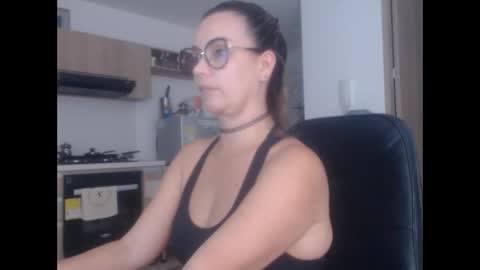 Snapshot of latinpaprika chatting on February 2025 12:14:01 AM latinpaprika online show from February 2025 12:14:01 AM