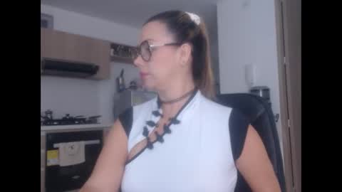 Snapshot of latinpaprika chatting on February 2025 10:56:02 AM latinpaprika online show from February 2025 10:56:02 AM