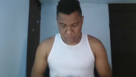 latinrayf online show from November 2025 03:01:02 PM