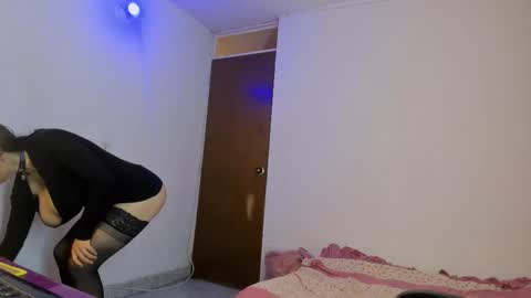 LatinSweetx 19 online show from February 2026 05:41:02 AM