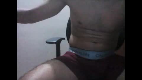 Snapshot of latintropikal chatting on February 2025 05:36:01 AM Latin Flow online show from February 2025 05:36:01 AM