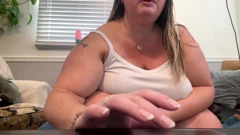 LauLauMa online show from January 2025 02:35:01 PM