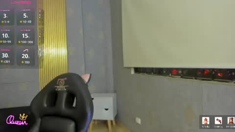 laulin_tay online show from June 2026 03:20:02 AM