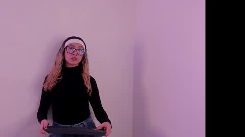 Lau Miller online show from November 2025 11:15:01 PM