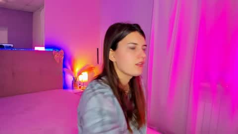 Laura online show from April 2026 05:12:02 AM