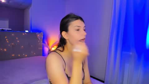 Laura online show from April 2026 05:22:01 AM