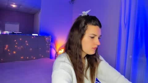 Laura online show from May 2026 05:13:01 AM