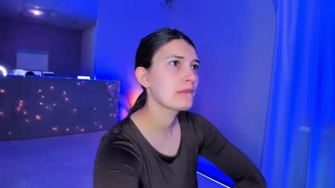 Laura online show from May 2026 04:52:01 AM