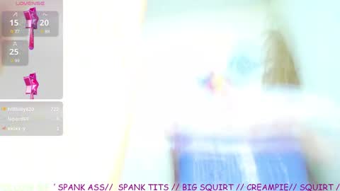Snapshot of laura__vega chatting on January 2025 05:40:02 AM NATALIA PUERTAS online show from January 2025 05:40:02 AM