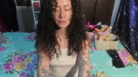  Wen  online show from February 2026 06:17:02 PM