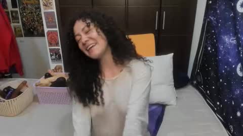 Snapshot of laura_anal_ chatting on April 2026 05:09:02 PM Wen online show from April 2026 05:09:02 PM