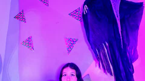 Snapshot of laura_and_kevin chatting on October 2025 01:48:02 PM laura_and_kevin online show from October 2025 01:48:02 PM