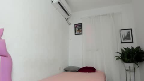 laura_and_kevin online show from February 2026 08:36:02 PM