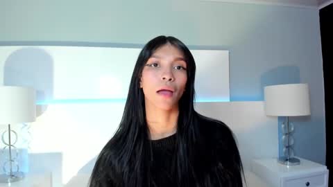 Snapshot of laura_aristizabal_19 chatting on February 2025 05:08:01 PM Laura online show from February 2025 05:08:01 PM