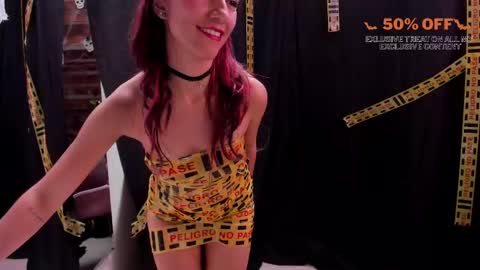 Laura Bonnet  online show from October 2025 03:24:02 PM