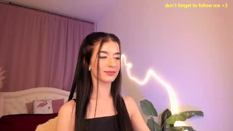 Laura online show from March 2026 08:45:01 PM