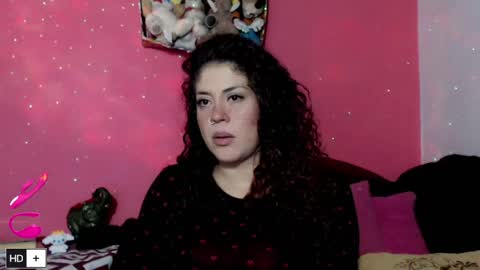 Snapshot of laura_fountain_ chatting on April 2026 02:54:01 PM weedcam Curly Laura OF online show from April 2026 02:54:01 PM