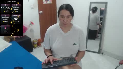 laura_foxx2379 online show from September 2025 12:47:01 AM