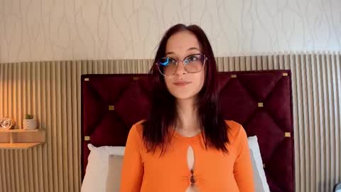 Snapshot of laura_ivy chatting on October 2025 12:45:02 PM LauraIvy online show from October 2025 12:45:02 PM
