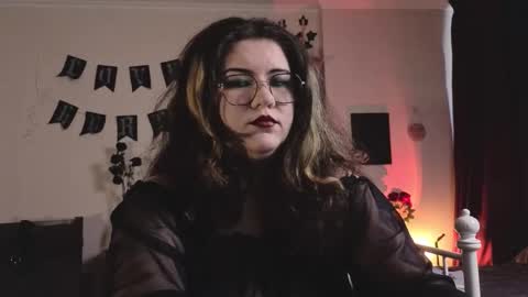 Snapshot of laura_karamazov chatting on February 2026 10:00:02 AM Miss Laura online show from February 2026 10:00:02 AM