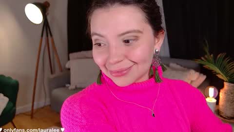 Snapshot of laura_lee chatting on September 2025 02:57:01 AM Laura Lee. online show from September 2025 02:57:01 AM