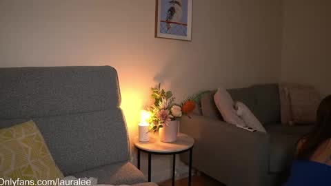 Snapshot of laura_lee chatting on April 2026 02:58:01 AM Laura Lee. online show from April 2026 02:58:01 AM