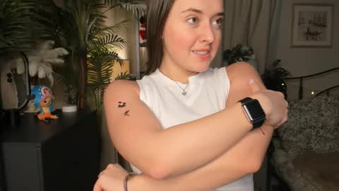 Snapshot of laura_mutti chatting on February 2026 03:52:02 PM Samantha online show from February 2026 03:52:02 PM