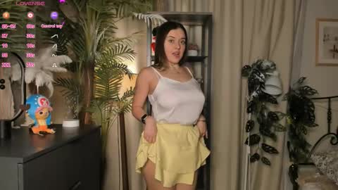 Snapshot of laura_mutti chatting on February 2026 03:20:01 PM Samantha online show from February 2026 03:20:01 PM