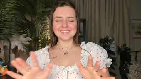 Snapshot of laura_mutti chatting on March 2026 03:47:01 PM Samantha online show from March 2026 03:47:01 PM