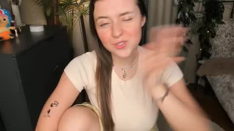 Snapshot of laura_mutti chatting on March 2026 03:49:02 PM Samantha online show from March 2026 03:49:02 PM