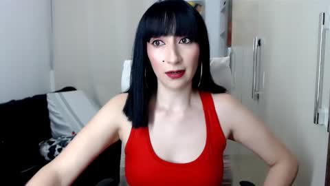 Snapshot of laura_pervert_ chatting on February 2025 01:31:02 AM Laura online show from February 2025 01:31:02 AM