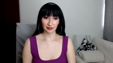Laura online show from May 2026 10:26:02 PM