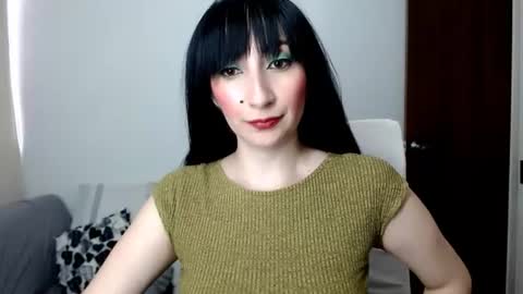 Laura online show from June 2026 10:10:01 PM