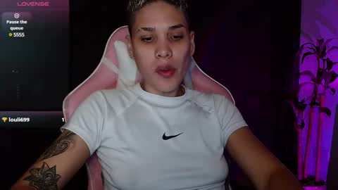Laura Rose online show from December 2024 09:30:01 AM