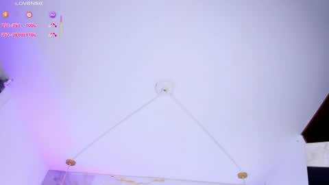 Laura Smith online show from May 2026 09:31:02 PM