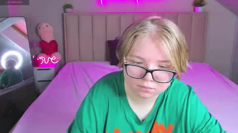 Laura online show from March 2026 08:07:01 AM