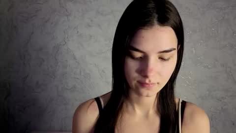 Laura online show from March 2026 11:38:02 AM