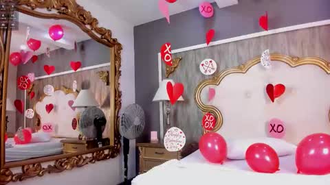 Laura Bellini online show from February 2026 02:04:02 AM