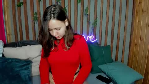 Laura online show from September 2025 01:18:01 AM