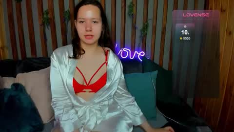 Laura online show from September 2025 09:14:01 AM