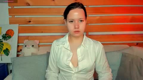 Laura online show from October 2025 08:13:01 AM